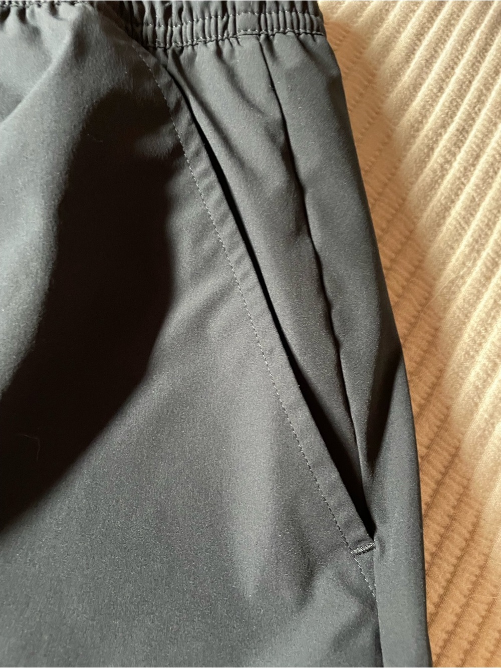Cozy Earth Men's Day & Night Shorts in Black - Picture 5 of 8